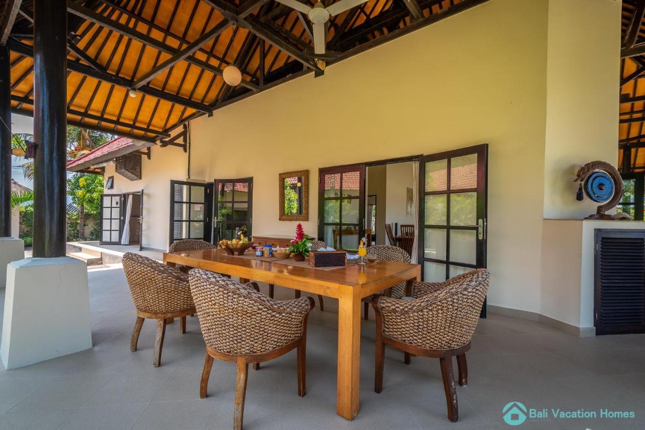 Villa Namaste - Beachfront At Lovina 10P, Pool, Bbq Banjar (Bali) Exterior foto